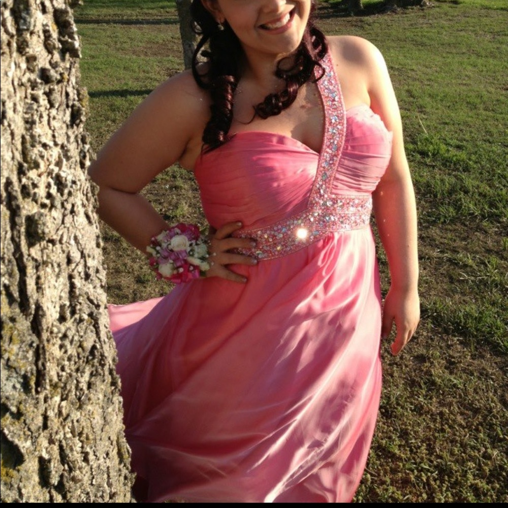Size 2 Alyssa’s bridal prom dress - Picture 1 of 7